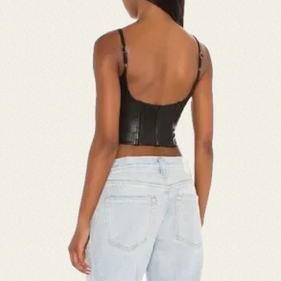 h:ours Doyle Top - Picture 2 of 6